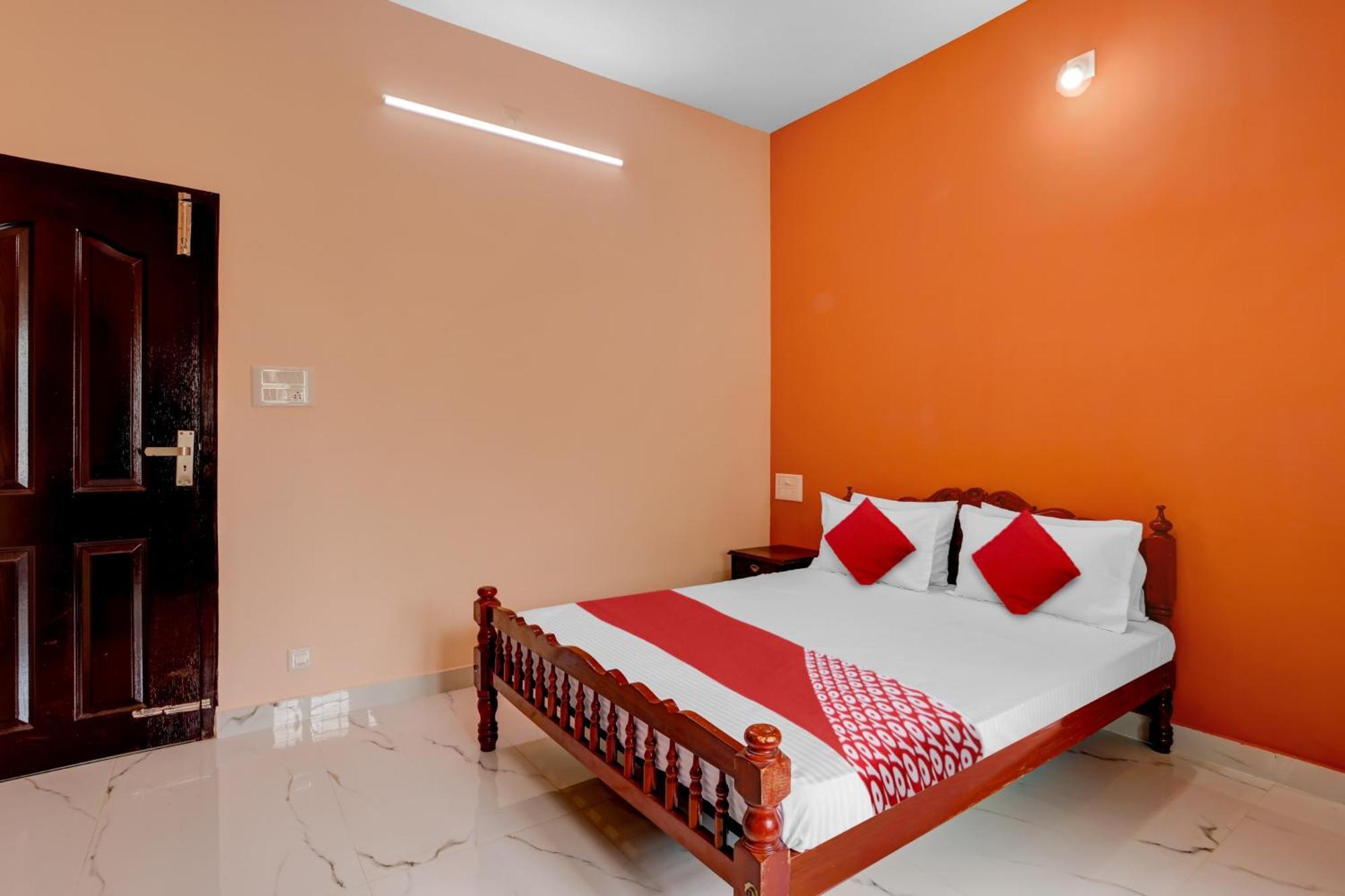 Hotel O Sivananda Homestay Varkala Esterno foto