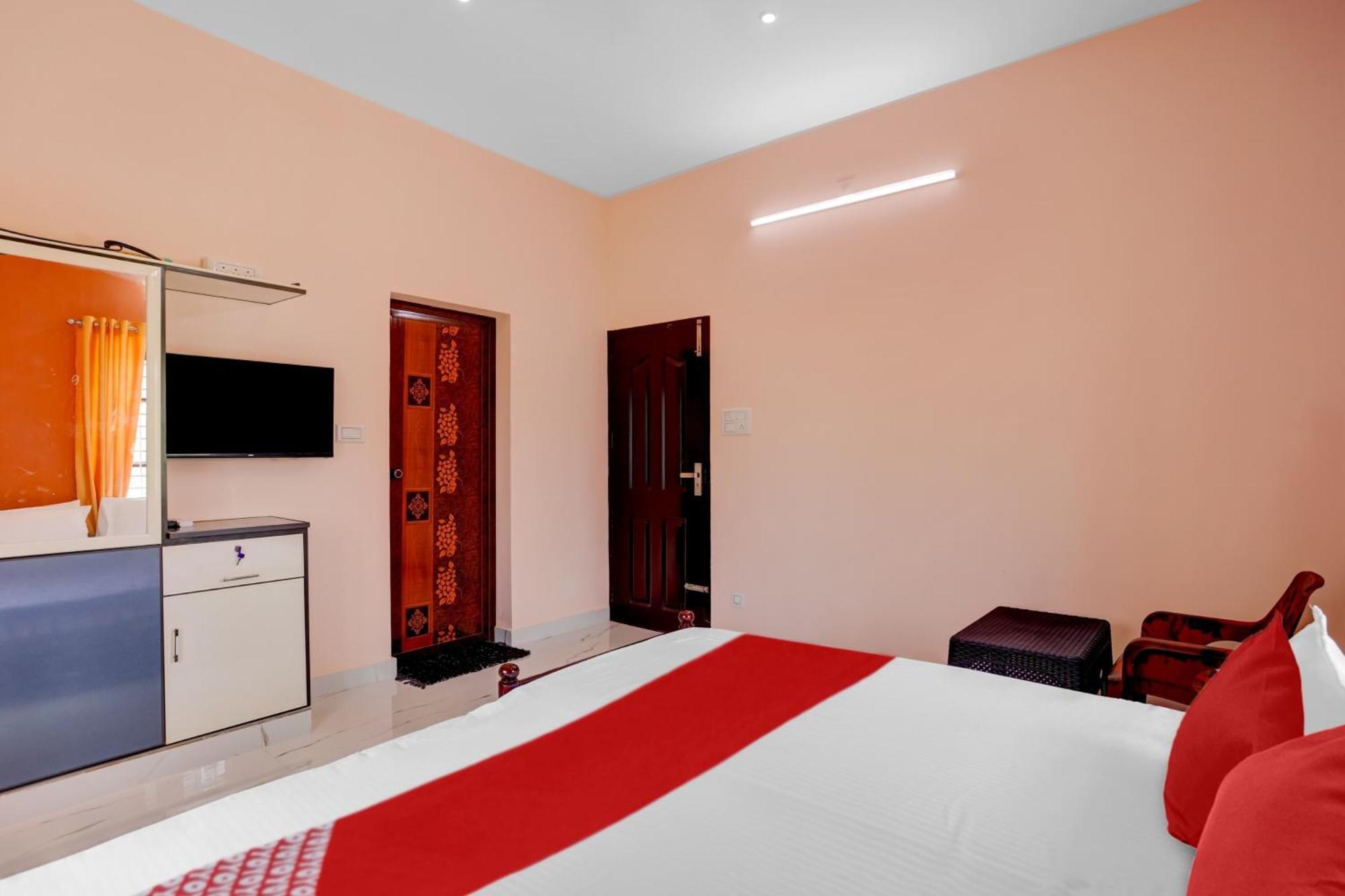 Hotel O Sivananda Homestay Varkala Esterno foto